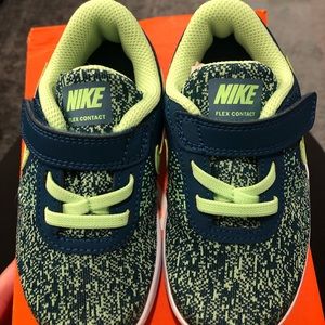 NIKE children’s shoes, size 9c